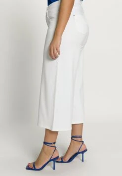 Ulla Popken Jeansy Dzwony - Schneeweiß -Lindex 02de2729f3f940f9ad4dd7ac18f901a9