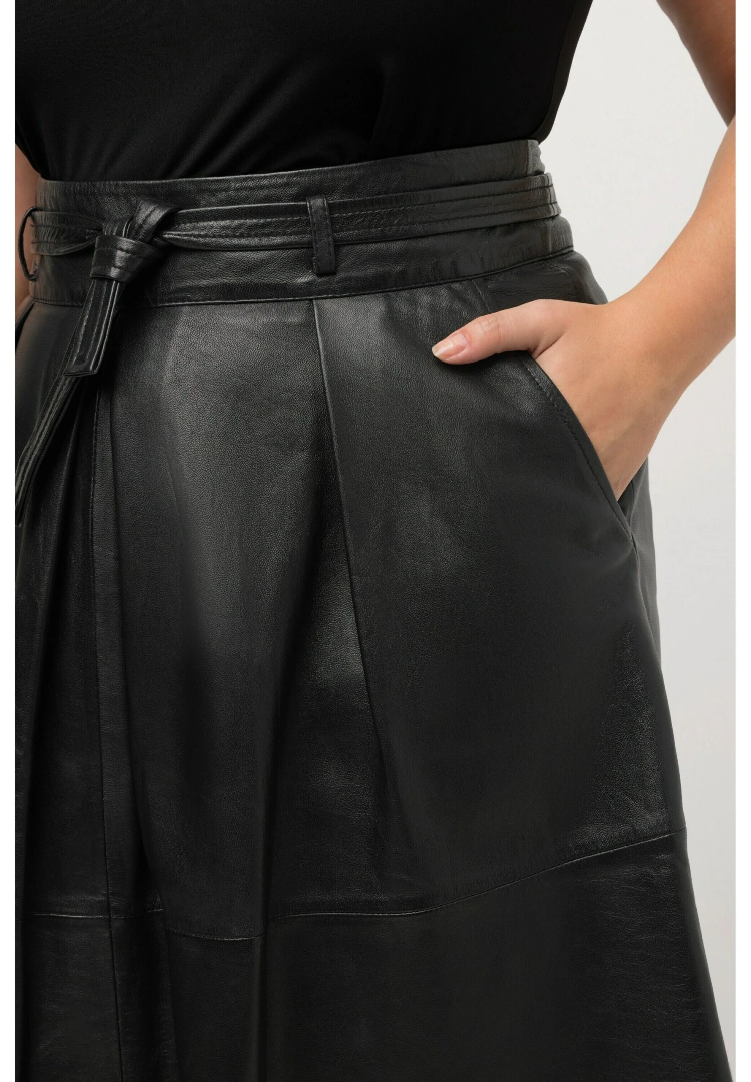 Ulla Popken Spódnica Trapezowa - Noir 7 Ulla Popken Spódnica Trapezowa - Noir - obrazek 5