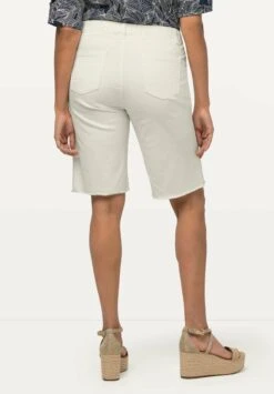 Ulla Popken Szorty - Off White -Lindex 1baf89689a674b009ea1202a979151d8