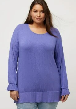 Przód 20 Ulla Popken VOLANTS RUNDHALS - Bluzka Z Długim Rękawem - Blaues Flieder