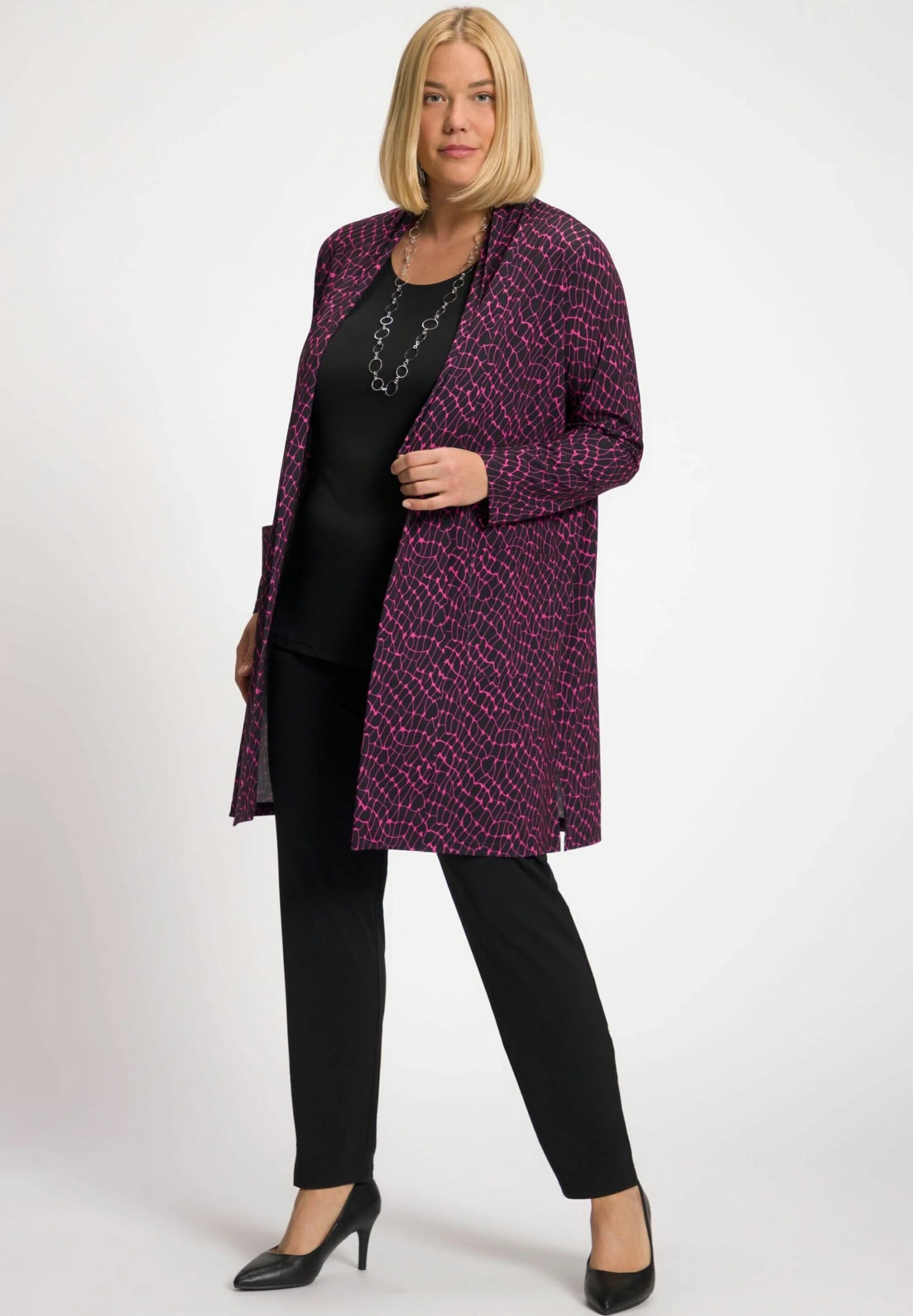 Ulla Popken MATTE GRAPHIC PRINT POCKET - Krótki Płaszcz - Hot Pink Multi 4 Ulla Popken MATTE GRAPHIC PRINT POCKET - Krótki Płaszcz - Hot Pink Multi - obrazek 2