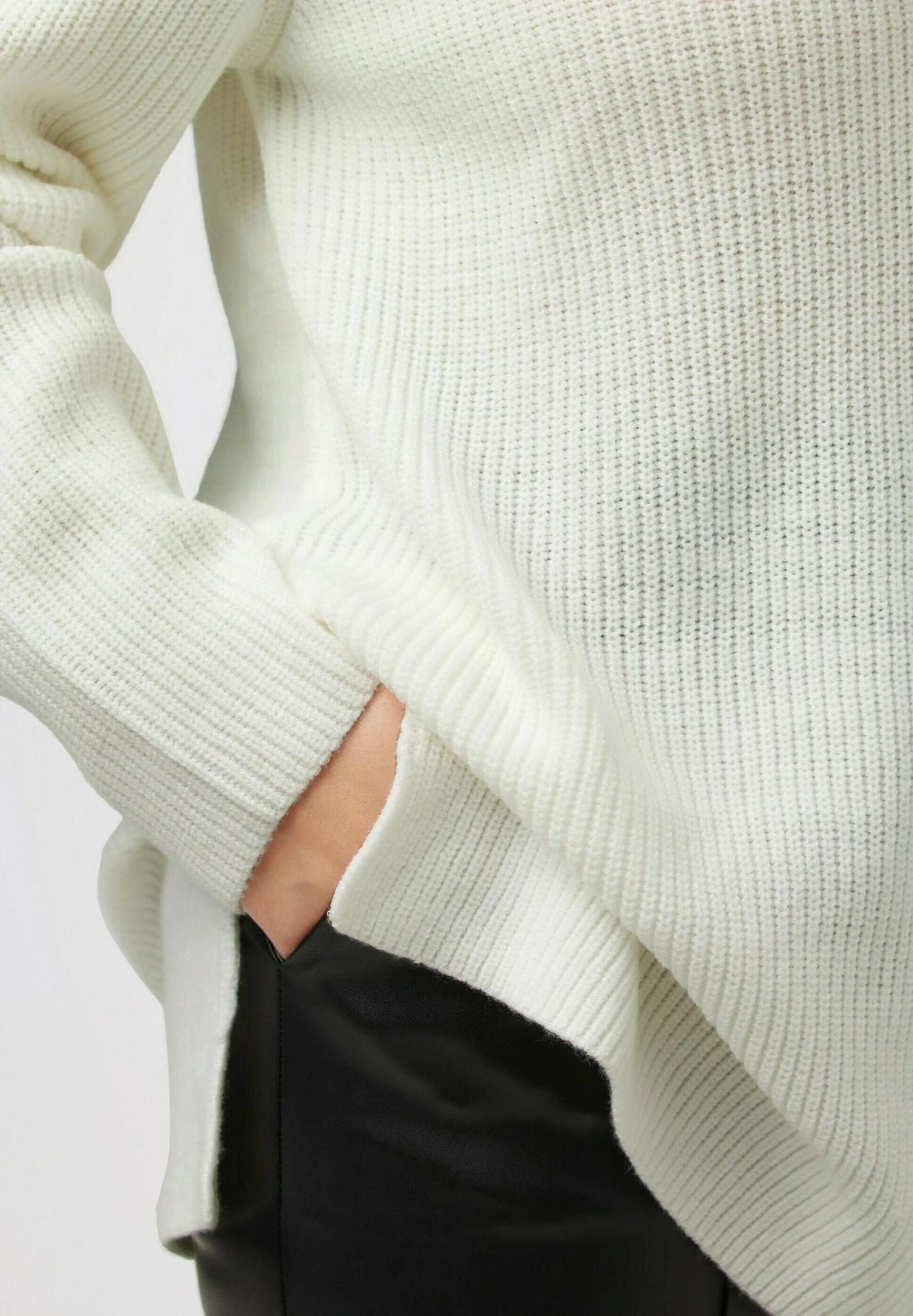 Ulla Popken Sweter - Offwhite 7 Ulla Popken Sweter - Offwhite - obrazek 5