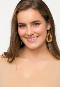 Ulla Popken A-LINIE V-AUSSCHNITT ÄRMELLOS - Top - Beige -Lindex 48766ae211f1488d87f59d5bc87cedf7