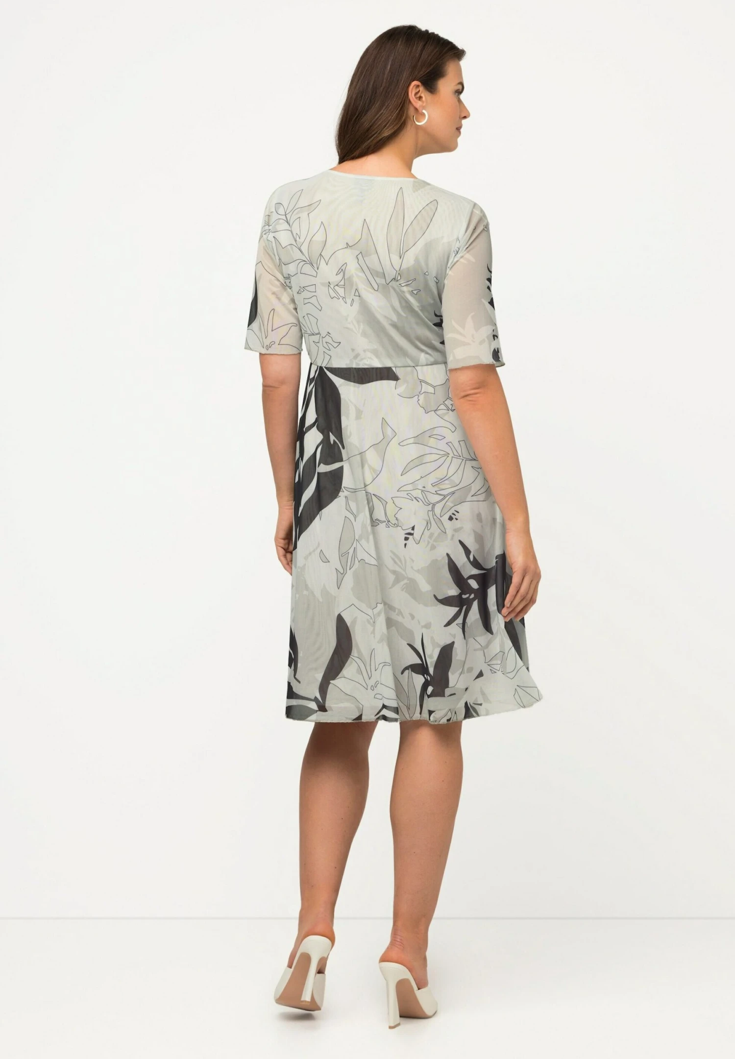 Ulla Popken Sukienka Letnia - Black 5 Ulla Popken Sukienka Letnia - Black - obrazek 3