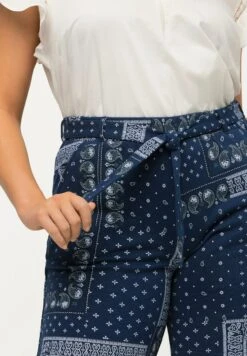 Ulla Popken Szorty - Bleu Foncé -Lindex 5d14331af4e24b2b8e3290bc30281f83