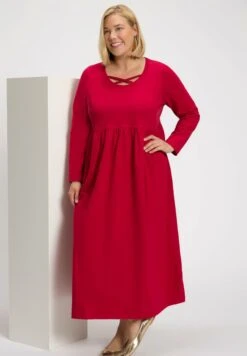 Ulla Popken MIDI-LÄNGE, RUNDHALS MIT ZIERBÄNDERN, LANGARM - Sukienka Z Dżerseju - Rot -Lindex 5dc8547586b743e191bb2caf503a4e09