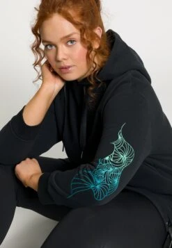 Ulla Popken LONGLINE LANGE MOUWEN - Bluza - Zwart 8 Ulla Popken LONGLINE LANGE MOUWEN - Bluza - Zwart -Lindex 5ea88f6713fd47ed8d87c091fa7457c6