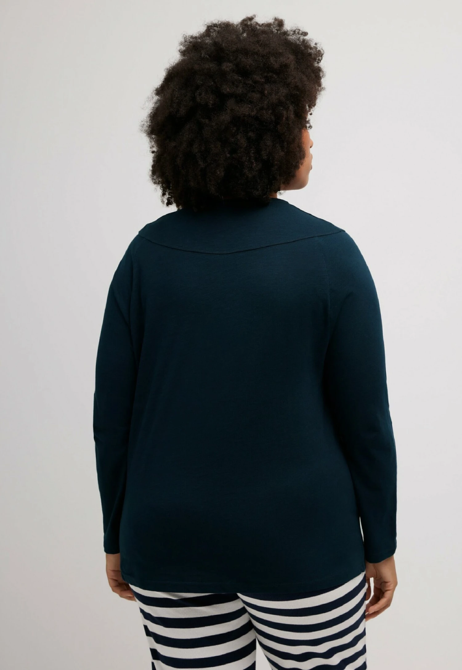 Ulla Popken Bluzka Z Długim Rękawem - Marine 4 Ulla Popken Bluzka Z Długim Rękawem - Marine - obrazek 2