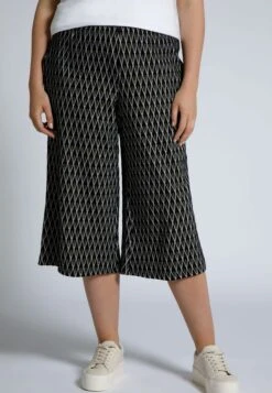 Ulla Popken Szorty - Schwarz