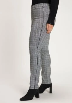 Ulla Popken Spodnie Materiałowe - Olijfgroen 10 Ulla Popken Spodnie Materiałowe - Olijfgroen -Lindex 7b134c3ff59e4525ba08bc26de5a34fc