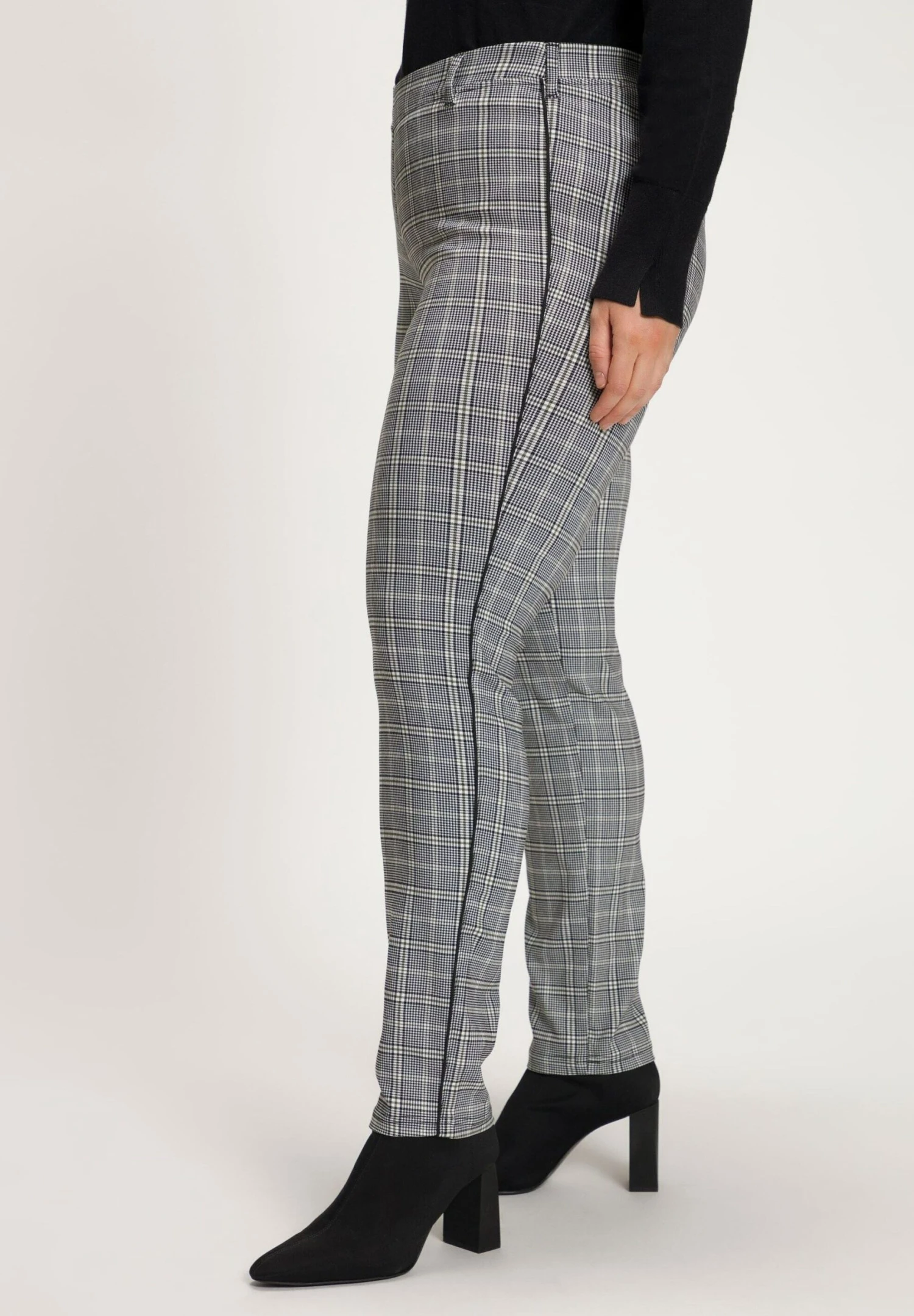 Ulla Popken Spodnie Materiałowe - Olijfgroen 6 Ulla Popken Spodnie Materiałowe - Olijfgroen - obrazek 4