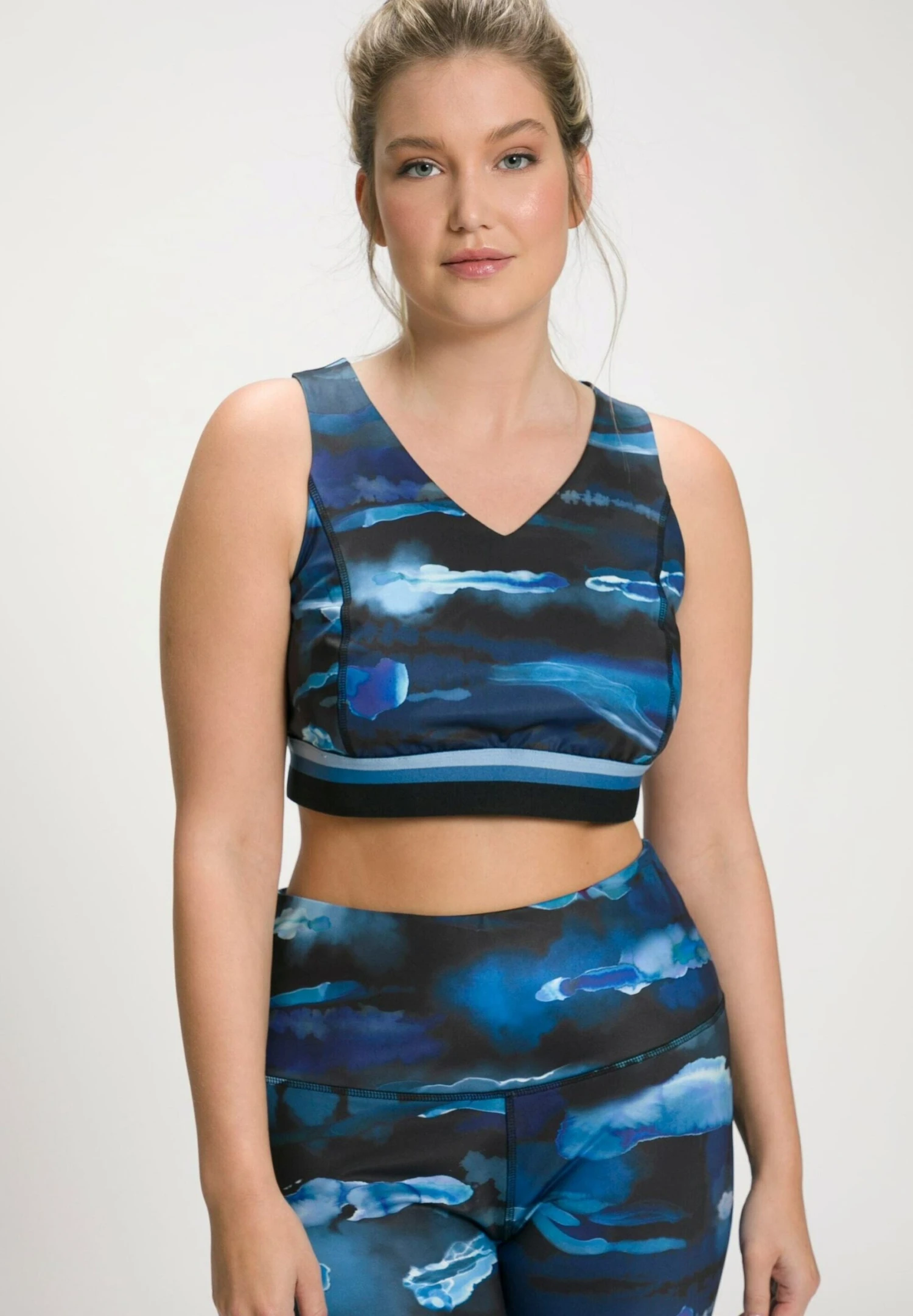 Ulla Popken IMPRIMÉ AQUARELLE DÉCOLLETÉ V - Biustonosz Bustier - Noir 3 Ulla Popken IMPRIMÉ AQUARELLE DÉCOLLETÉ V - Biustonosz Bustier - Noir