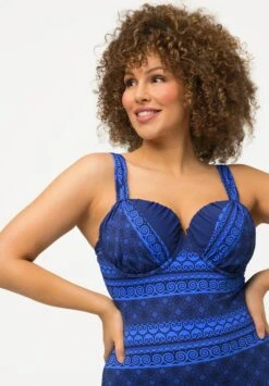 Ulla Popken ORNAMENTEN BEUGELS SOFTCUPS RUCHES - Kostium Kąpielowy - Paarsblauw 9 Ulla Popken ORNAMENTEN BEUGELS SOFTCUPS RUCHES - Kostium Kąpielowy - Paarsblauw -Lindex 85f9b6a3a4834708b64eff88559f1669