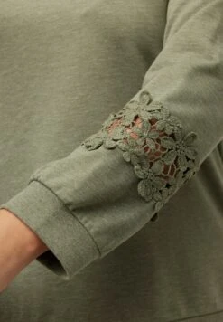 Ulla Popken Bluza - Reed Green 10 Ulla Popken Bluza - Reed Green -Lindex 8b277c720bb84350a26e4918b15a8223