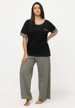 Ulla Popken SET BORSTZAKJE WIJDE PIJPEN RONDE HALS KORTE MOUWEN - Piżama - Zwart -Lindex 8ca37631a6fd497eb8e70cc51d6940cd