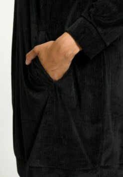 Ulla Popken Koszulka Do Spania - Black -Lindex 984c009d4f2d42aab39114fe09383ae2