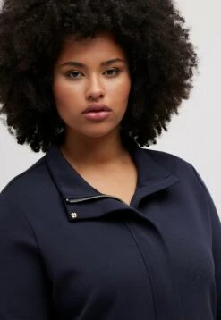 Ulla Popken Krótki Płaszcz - Dunkles Marine -Lindex ab880cc3f82d493ba3fb0ceebc813190