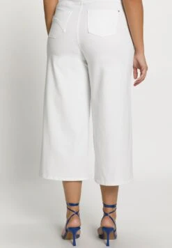 Ulla Popken Jeansy Dzwony - Schneeweiß -Lindex c31cd48aec4848728e6f8e89a74908a0