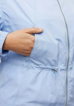 Ulla Popken Kurtka Wiosenna - Lichtblauw 10 Ulla Popken Kurtka Wiosenna - Lichtblauw -Lindex cae5832485194efcb289b71a7069fc70