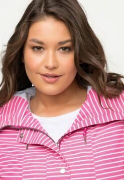 Ulla Popken Kurtka Przeciwdeszczowa - Fuchsia Roze -Lindex cbb72da3d3834f9e96496f7dbe70c901