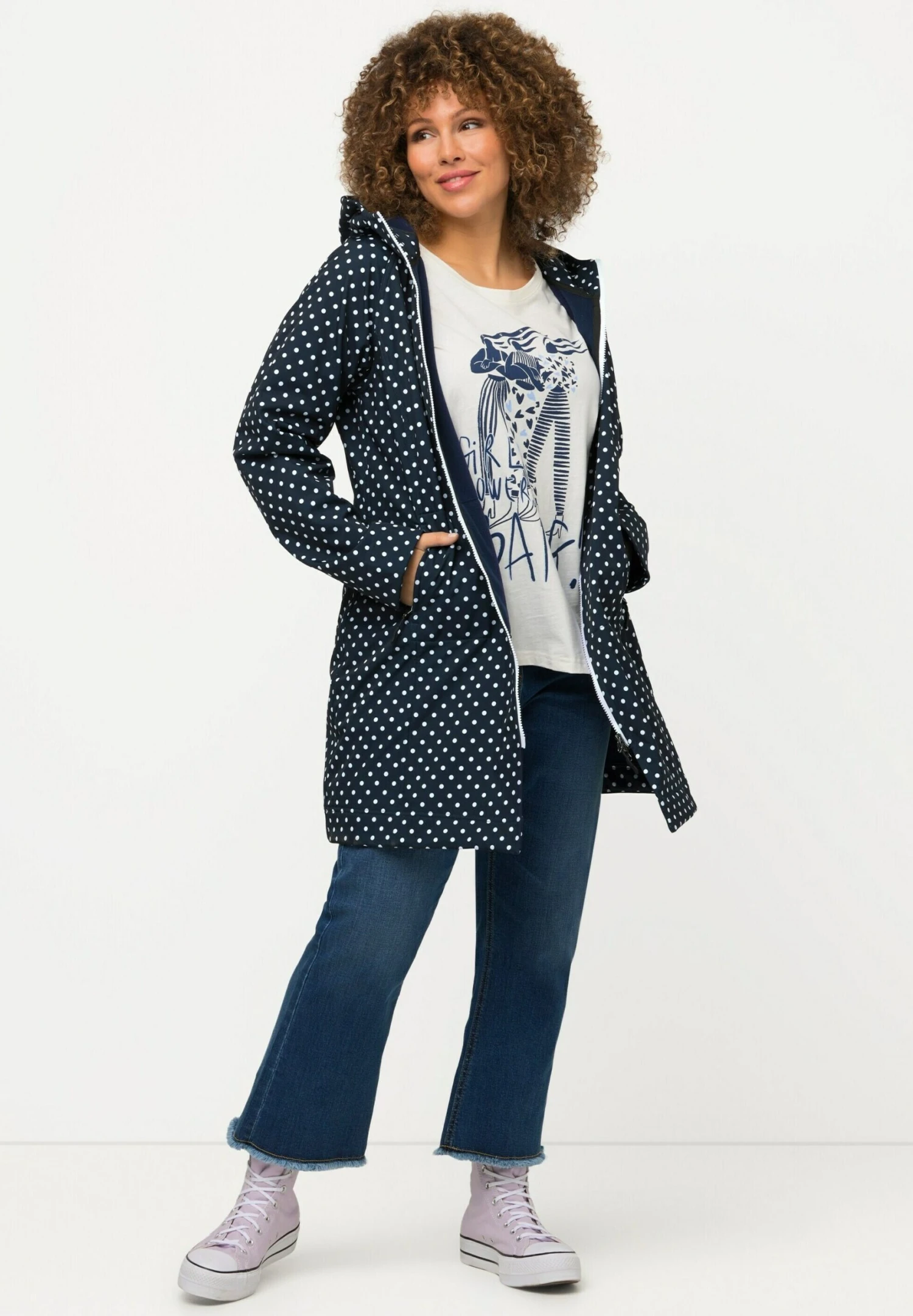 Ulla Popken Kurtka Przeciwdeszczowa - Marine 4 Ulla Popken Kurtka Przeciwdeszczowa - Marine - obrazek 2