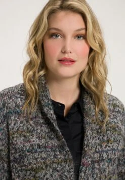 Ulla Popken Kardigan - Noir 8 Ulla Popken Kardigan - Noir -Lindex cd3426142b7340a18af2f2852725dd5a