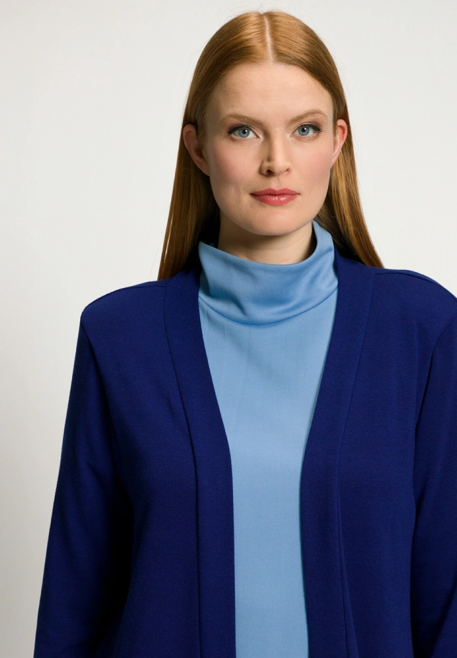 Ulla Popken Kardigan - Koningsblauw 5 Ulla Popken Kardigan - Koningsblauw - obrazek 3