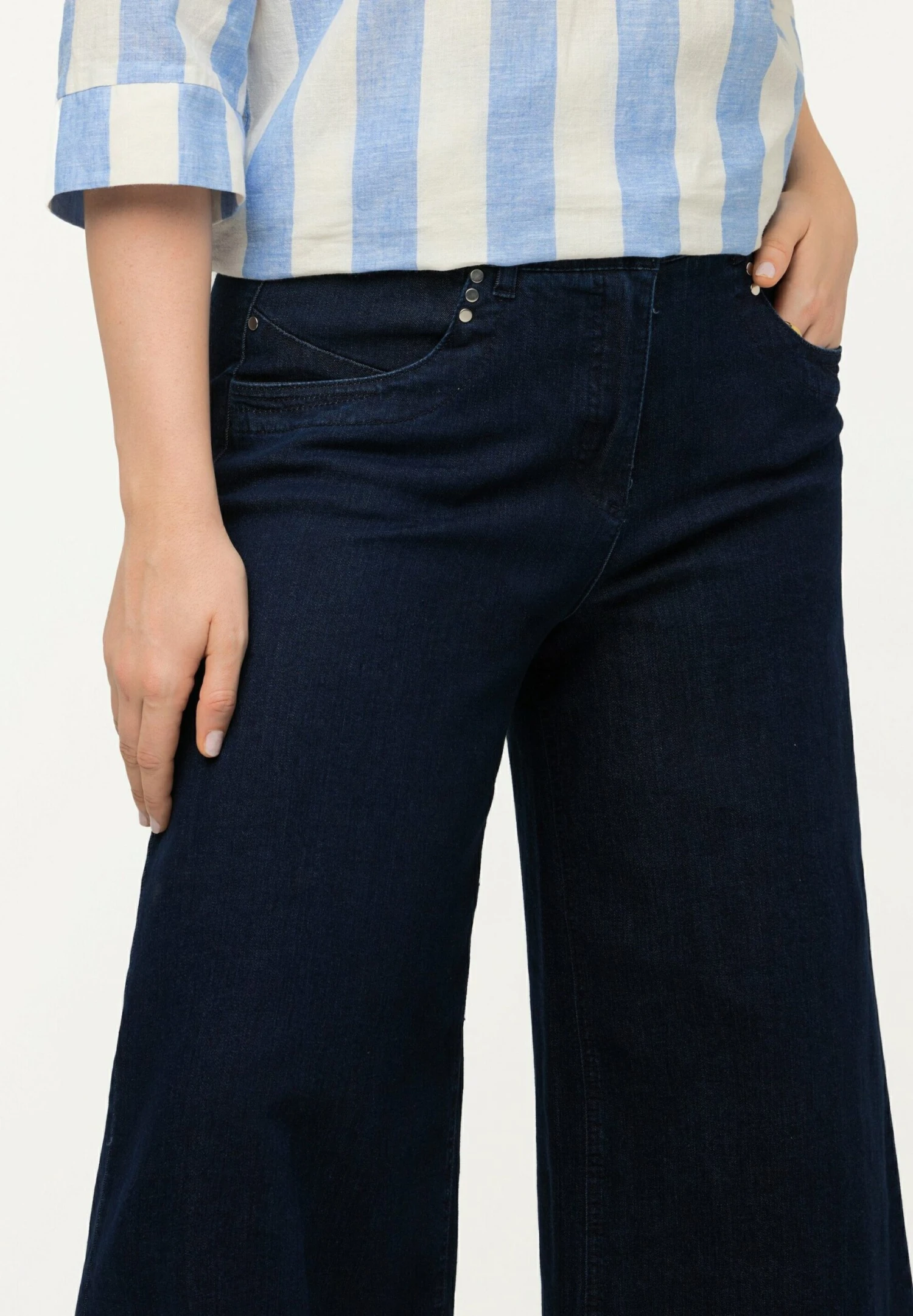 Ulla Popken MARLENE SOFT CROPPED CULOTTE - Jeansy Dzwony - Blue Denim 5 Ulla Popken MARLENE SOFT CROPPED CULOTTE - Jeansy Dzwony - Blue Denim - obrazek 4